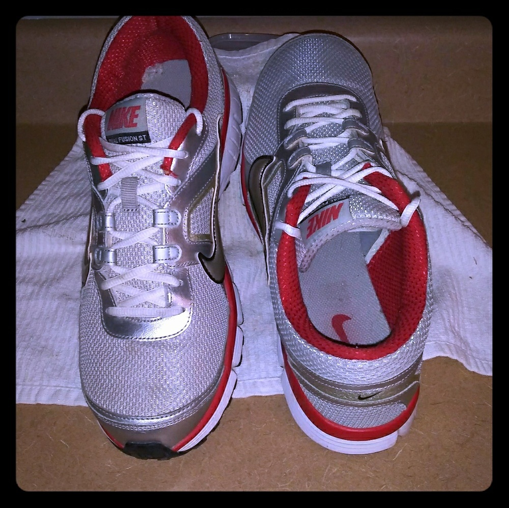 Mens Nike Dual Fusion St